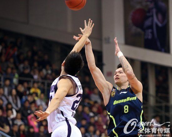 开云体育账号登录-今夜皇家社会备战亚冠，手感冰凉细节曝光，媒体盛赞，更衣室氛围转暖的简单介绍