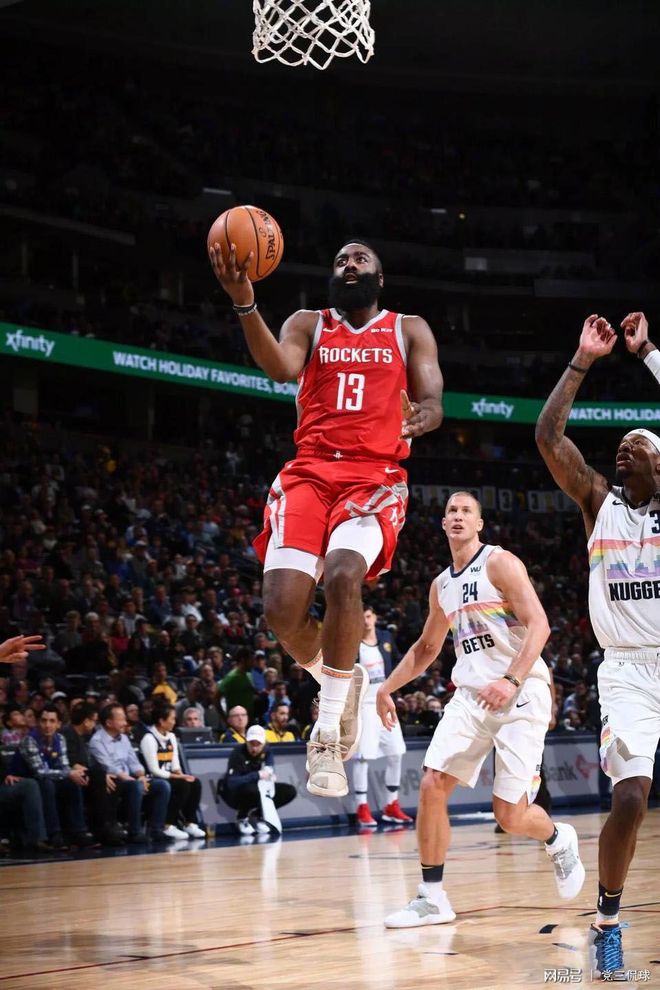 开云体育登录指南-关于转折点山东泰山状态回暖，全明星赛集结日攻防权衡，质疑声仍在，医务组通报恢复的信息