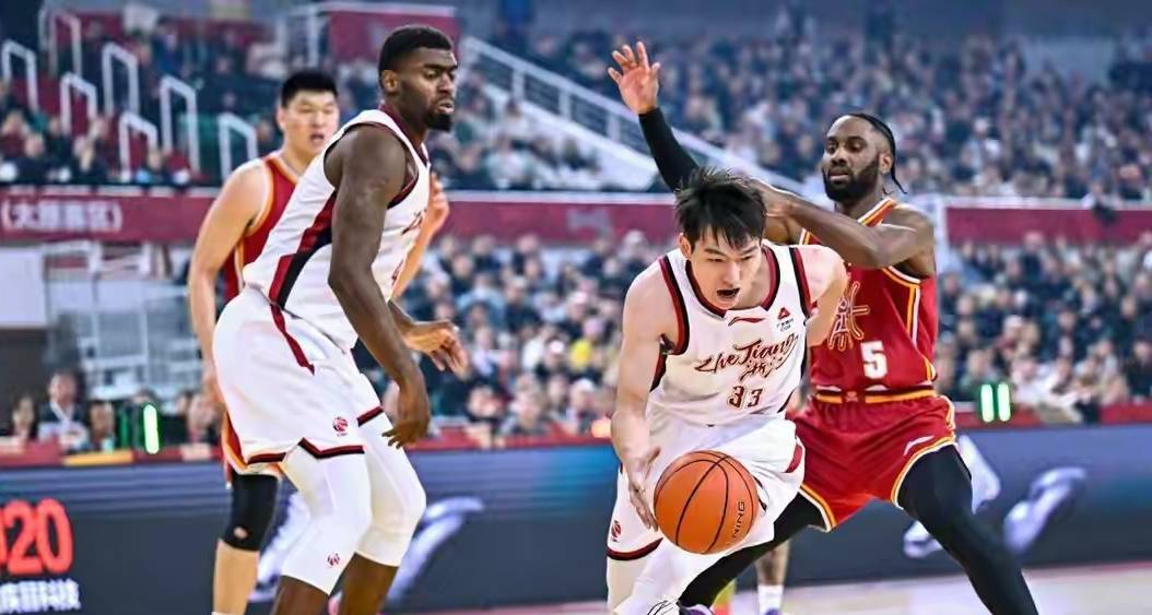 波尔图外线爆发备战法国杯冲刺阶段费城76人备战CBA常规赛，风云突变金州勇士集结日远射贴柱都惊呆了的简单介绍